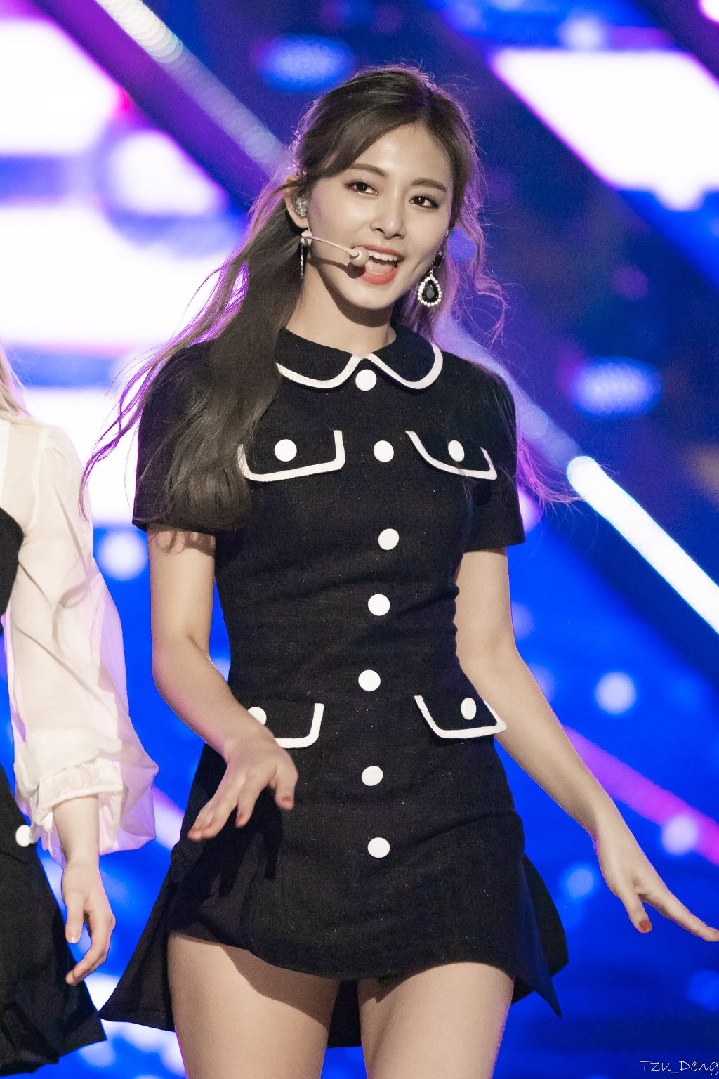 머리묶은 쯔위.jpgif | 인스티즈