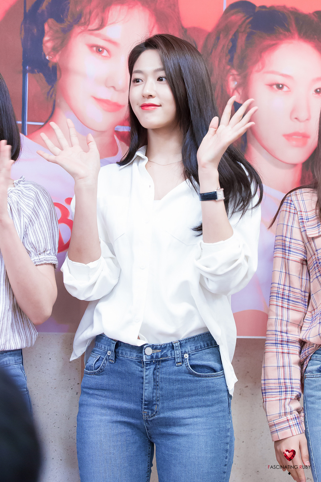 오늘 생일을 맞은 설현이.jpgif | 인스티즈