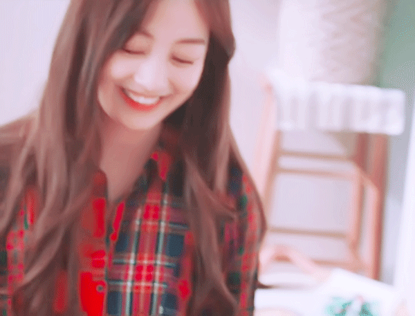 Merry&Happy 지효.gif | 인스티즈
