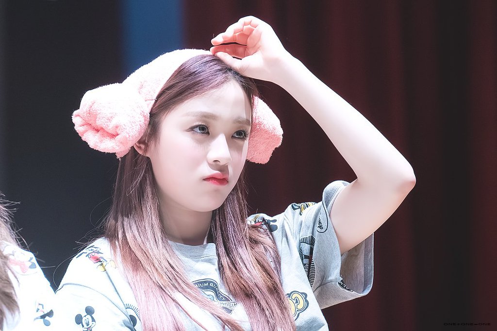 에이프릴의 막냉이 진솔이.jpg | 인스티즈