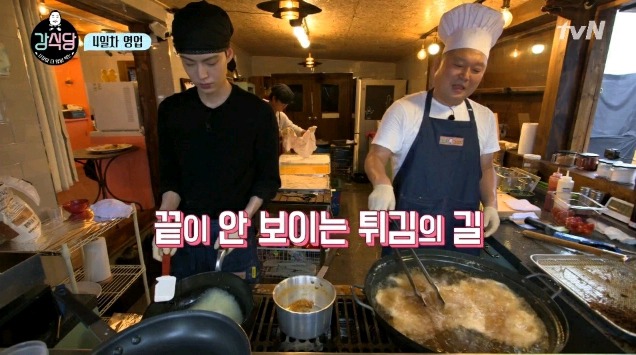 씨름 후배들이 와서 신난 강호동 | 인스티즈