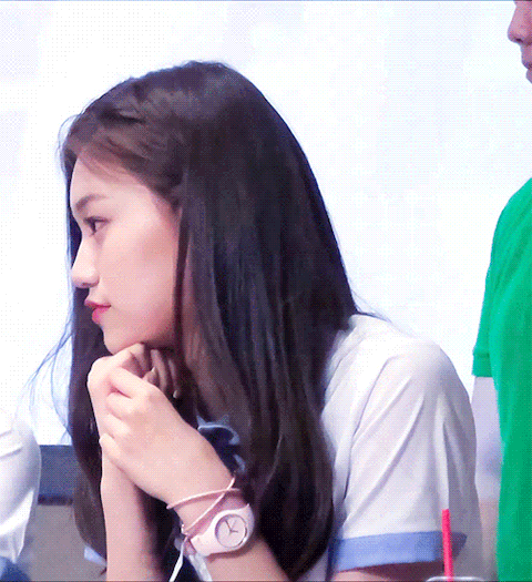 여자아이돌이랑 눈이마주친다면(2) | 인스티즈