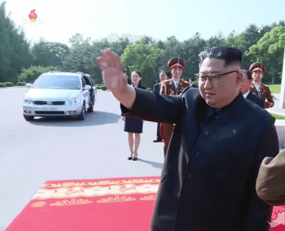 문재인 대통령 보면 웃음이 나와.gif | 인스티즈