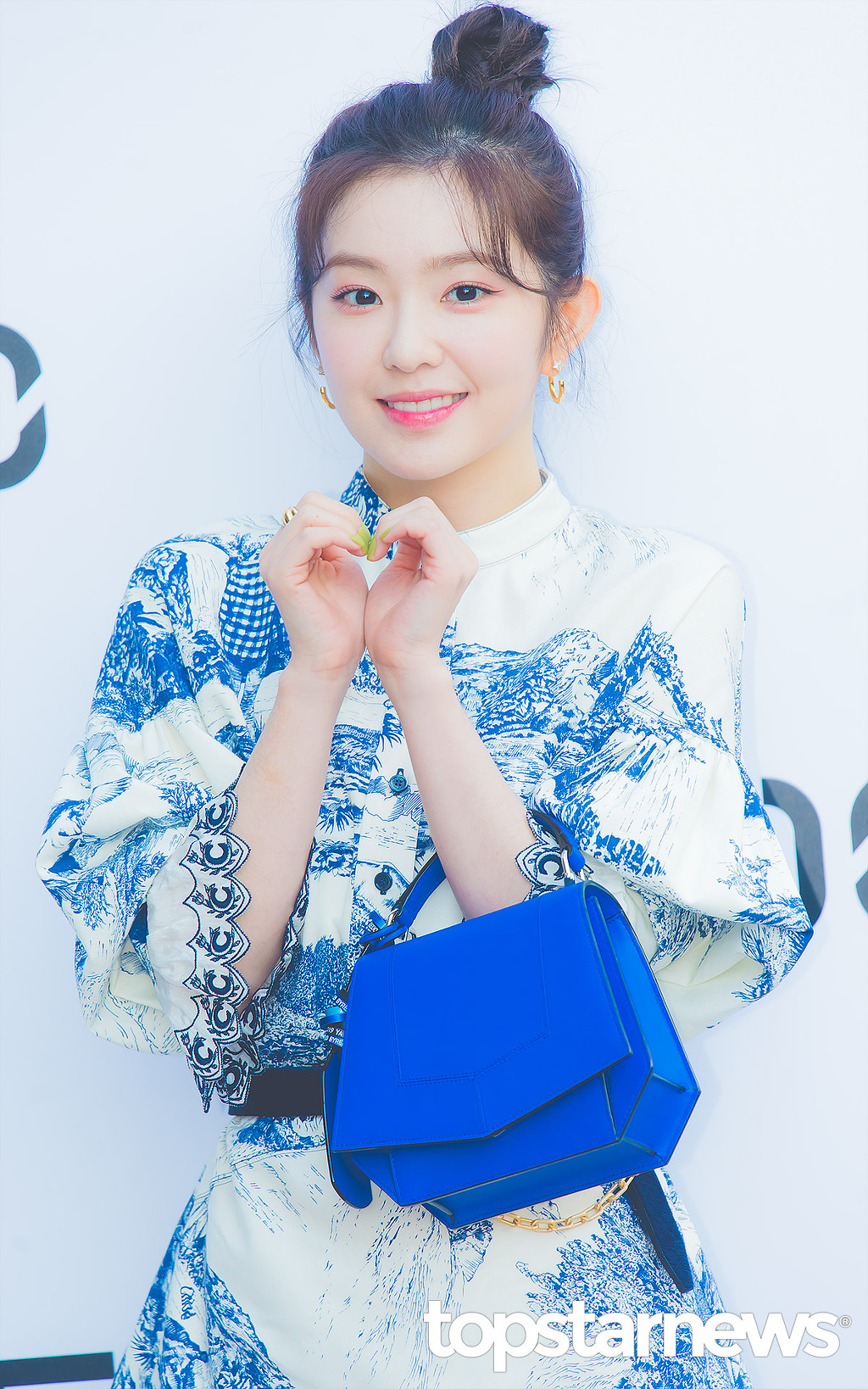 오늘자 똥머리 아이린.jpgif | 인스티즈