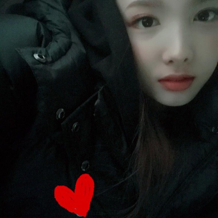 실시간 트와이스 나연 인스타그램 :내가 가진 셀카 원스 다~가져 | 인스티즈